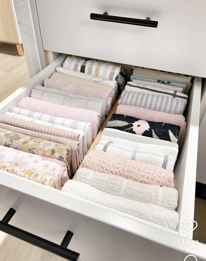 Pull-Out Towel Storage 
