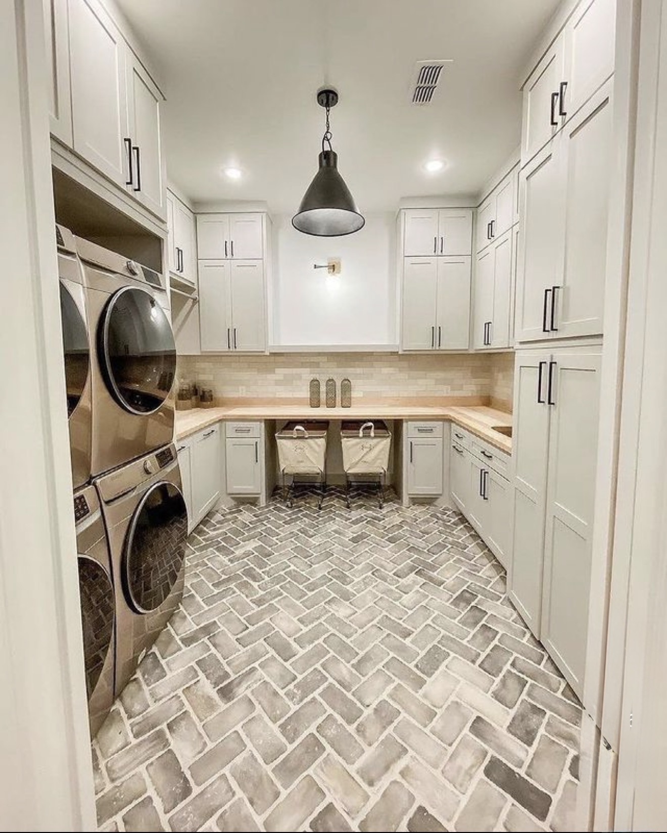Farmhouse Small Laundry Room Ideas On A Budget