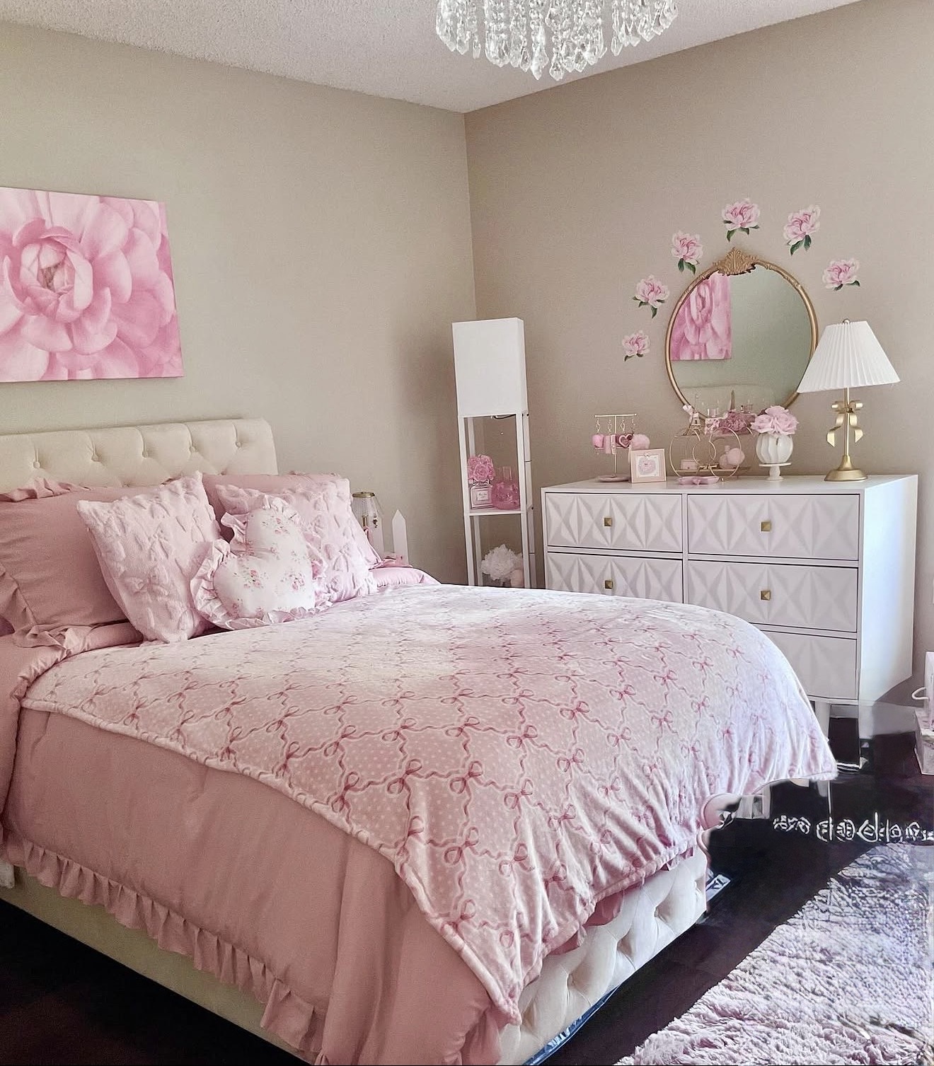Pink Bedroom Decor Ideas For Women