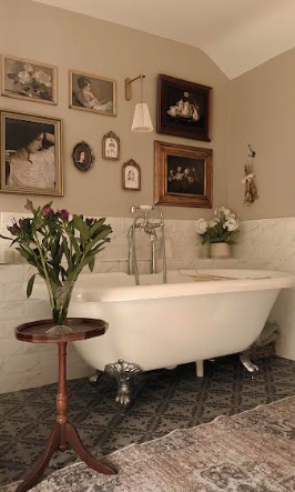 Clawfoot Tub