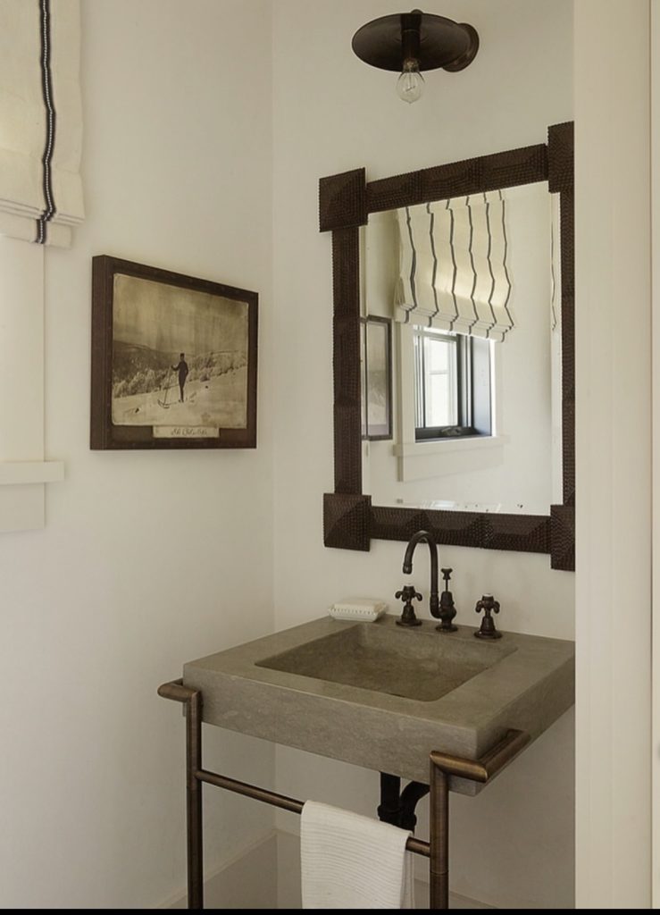 Pedestal sink