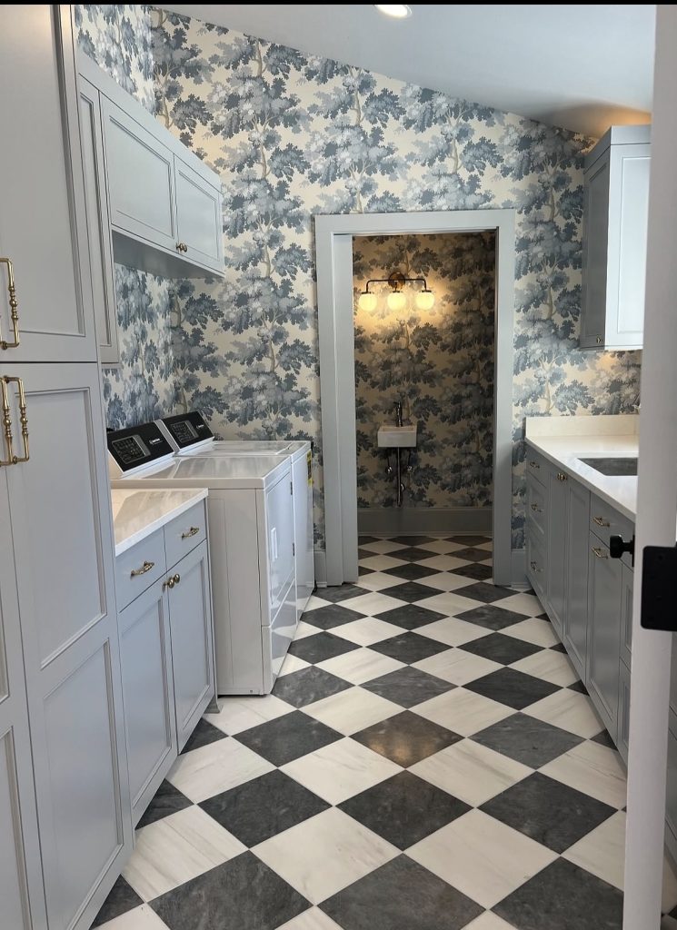 Wallpaper on the walls of a bedroom