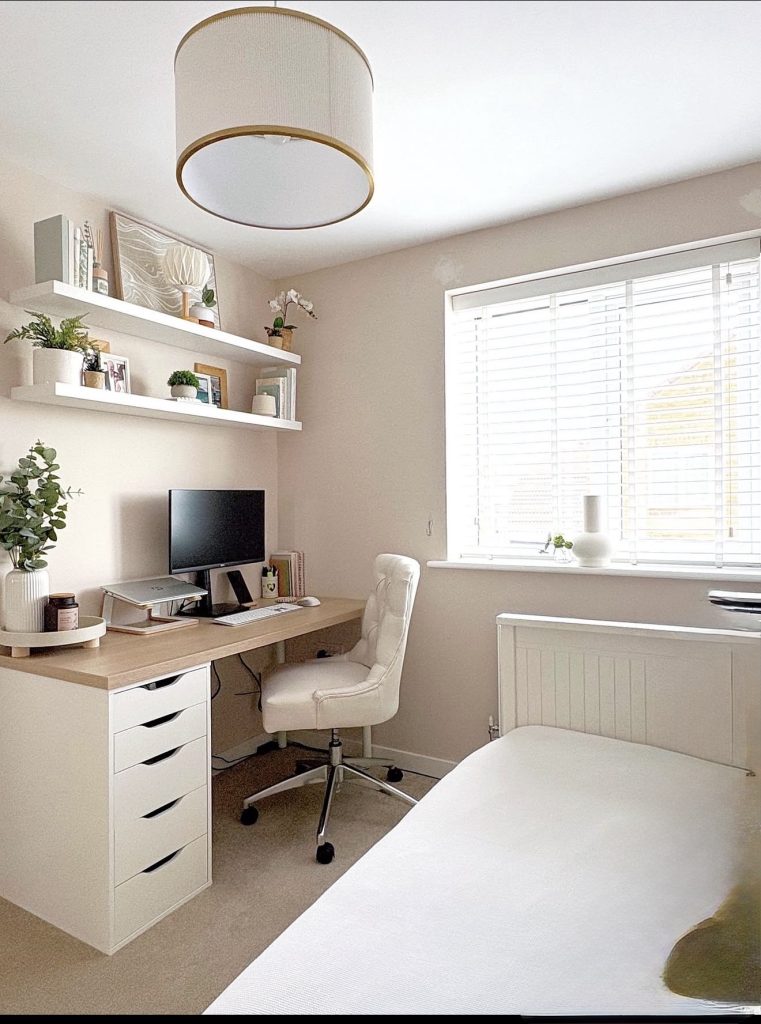 Modern Bedroom and Office Combo Ideas
