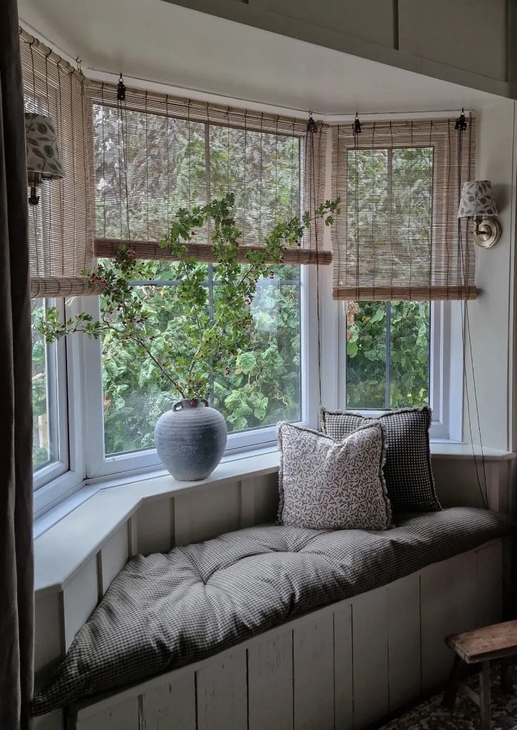 Canopy curtains