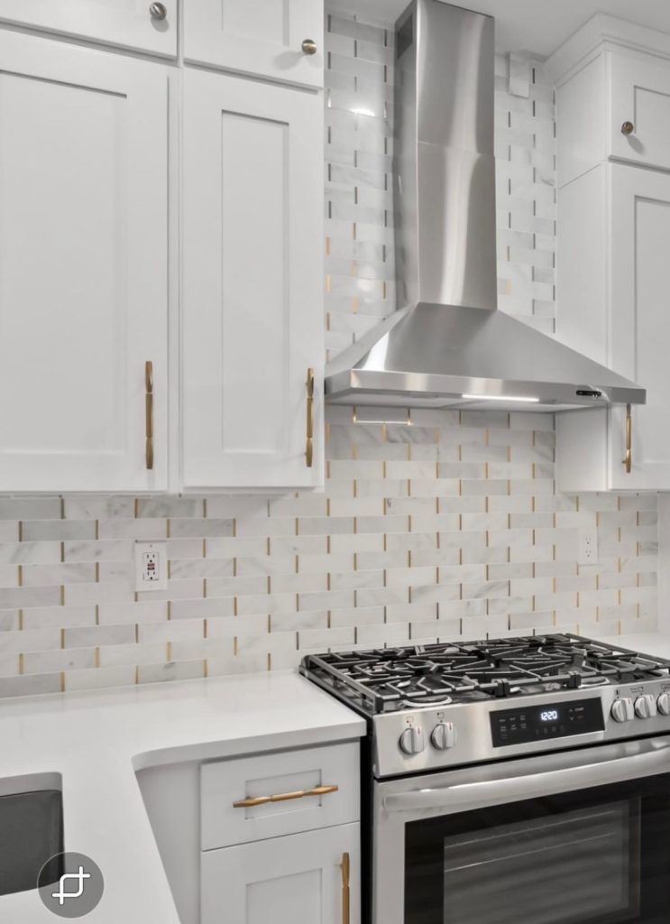 Big Slab Marble-Look Tile
