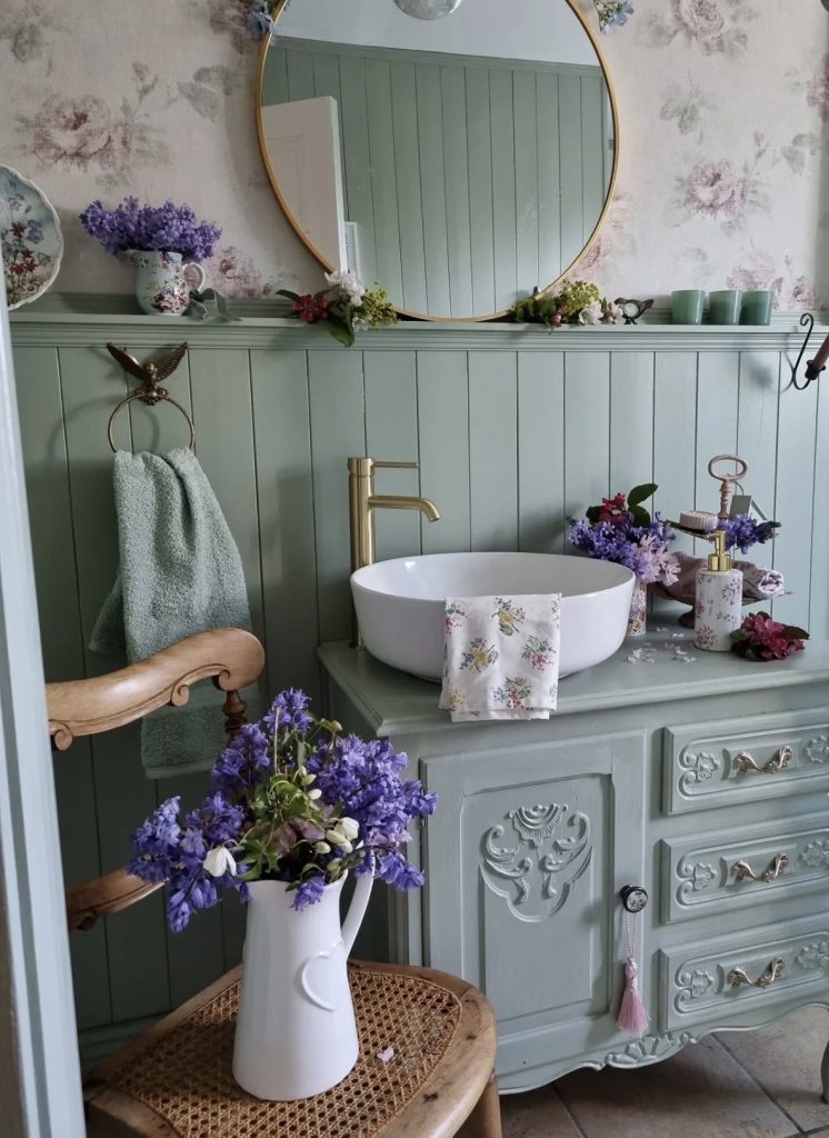Vintage Vanity 