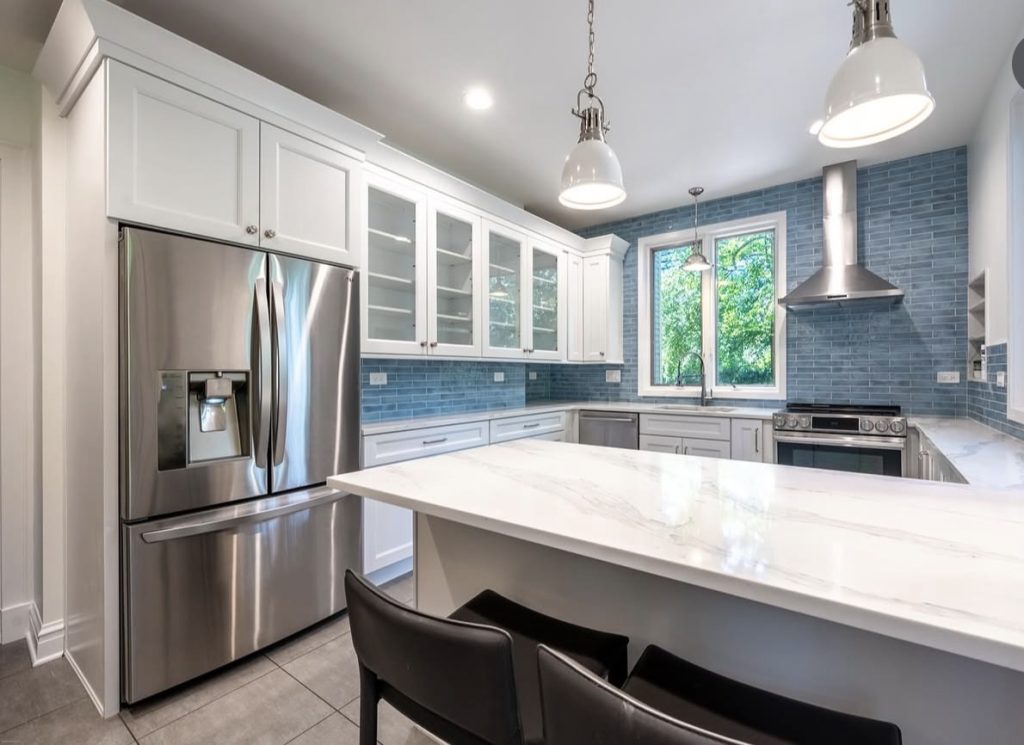 Blue and white Subway tiles backsplash 