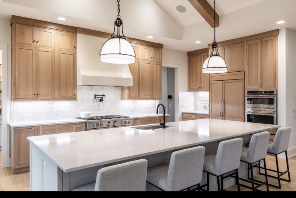 Two-Tone Cabinets 