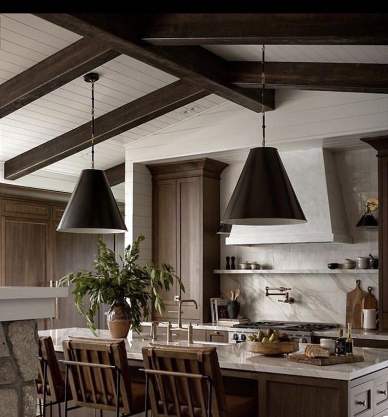 7 Modern Kitchen Cabinet Ideas for Vaulted Ceilings