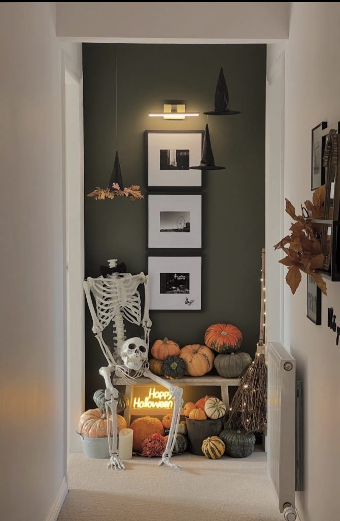 Skeleton standing guard 