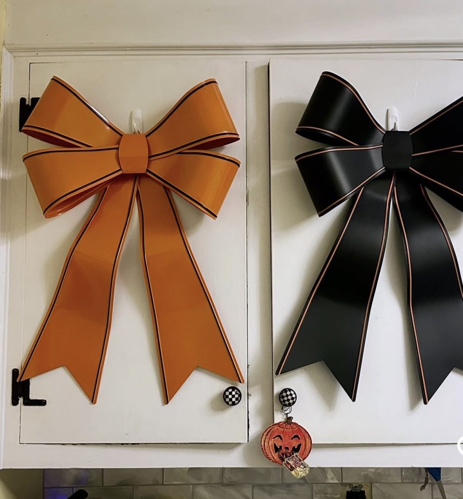Ribbon on kitchen cabinet handles