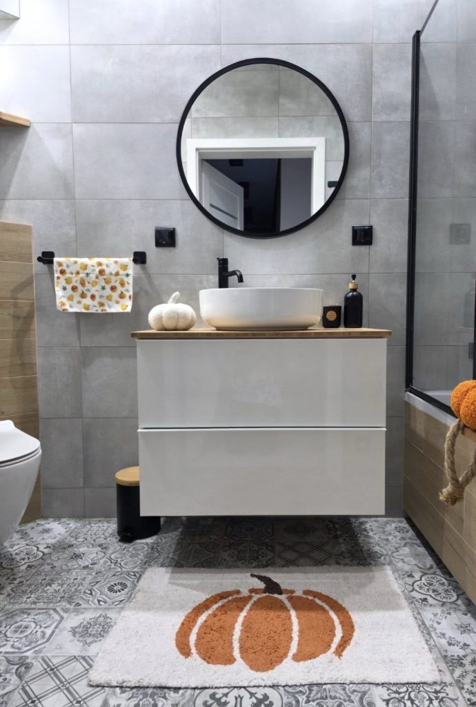 Bathroom accessories
