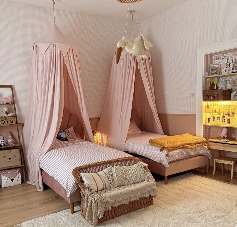 7 Small Canopy Bedroom Ideas For Two Sisters