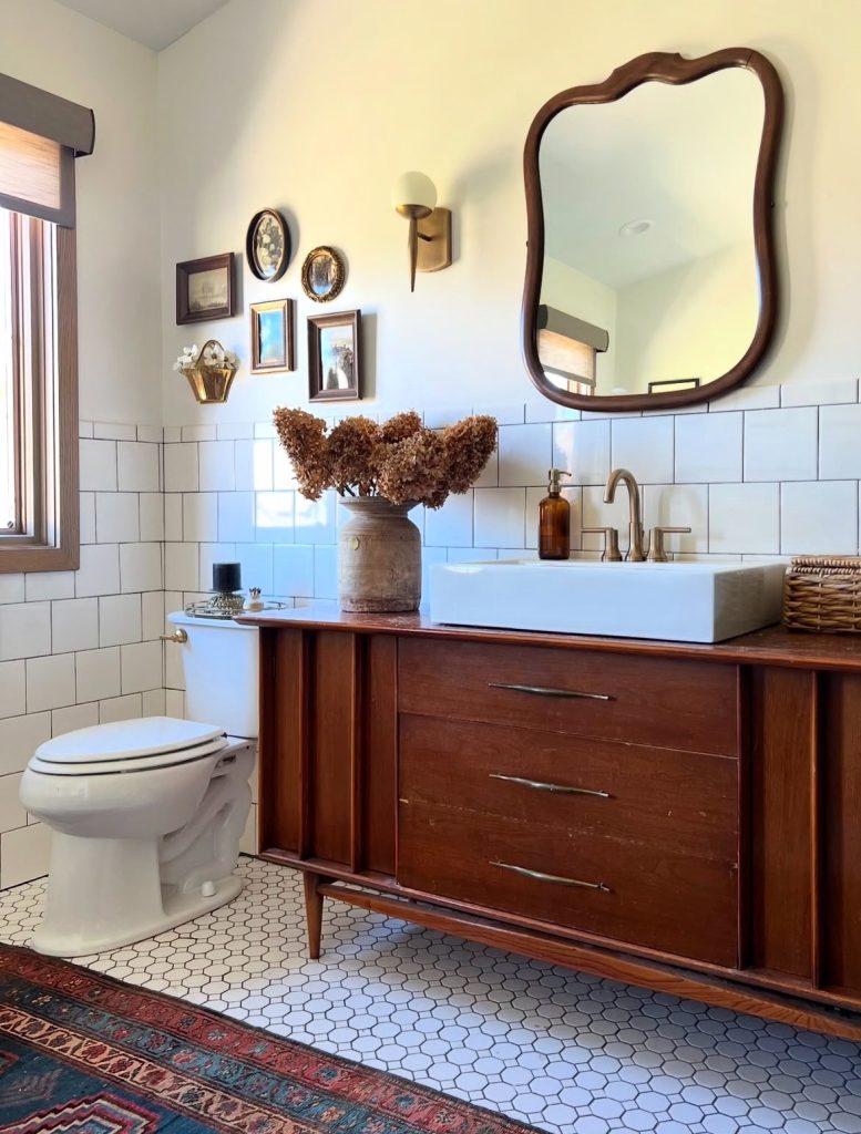 Vintage style mirror