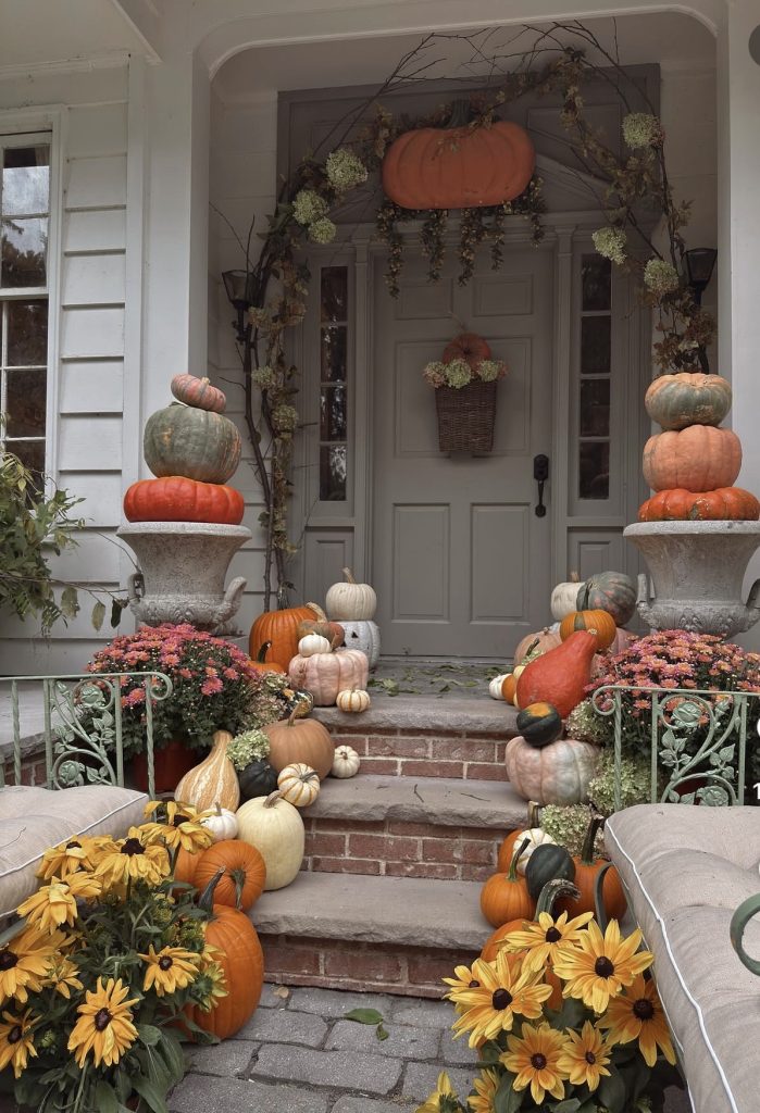 Layered pumpkin display