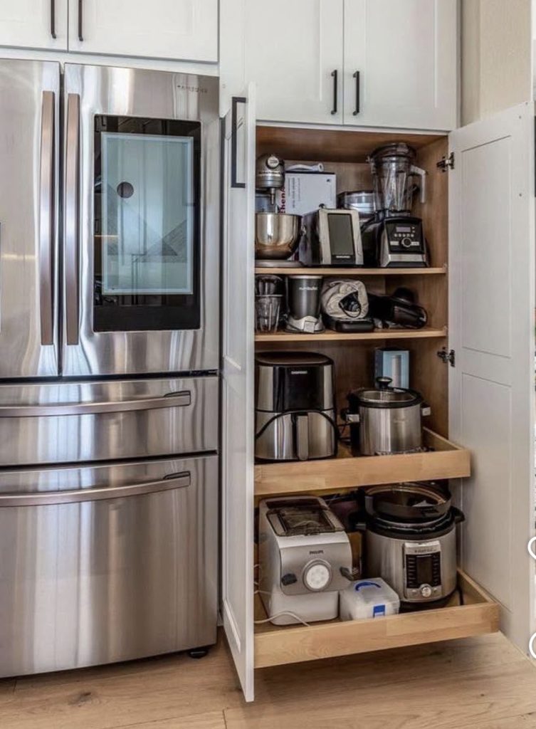 Small appliance garage 