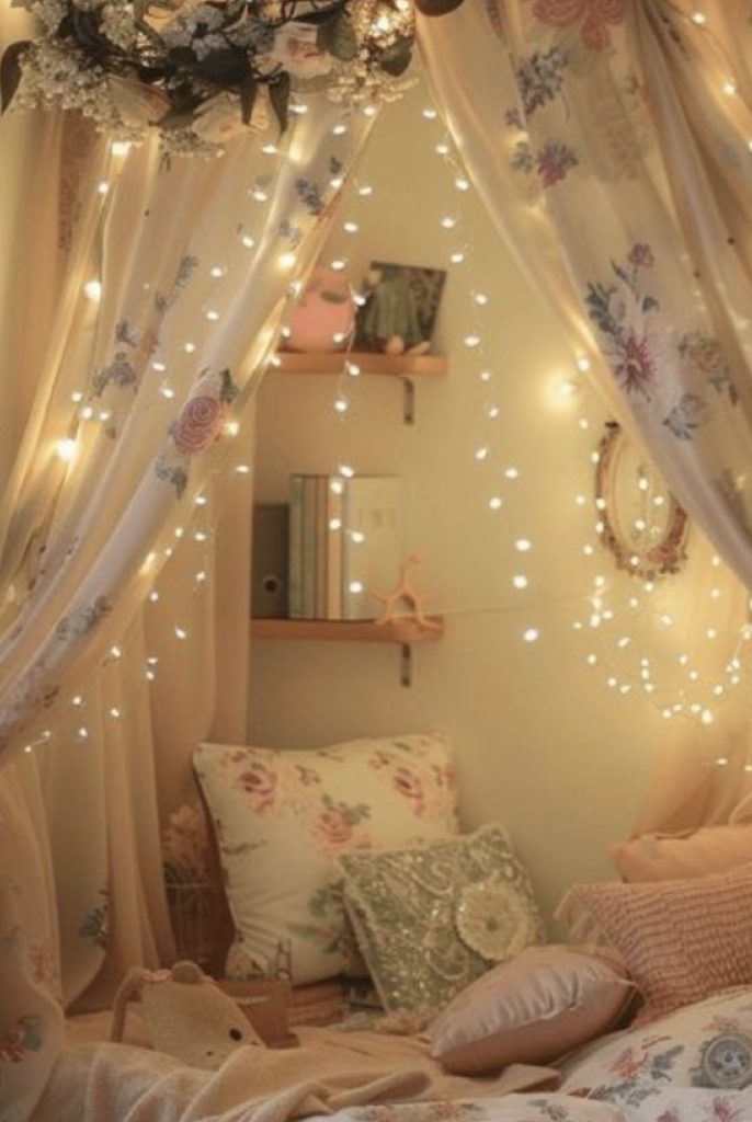 Twinkle light on a canopy bedroom 