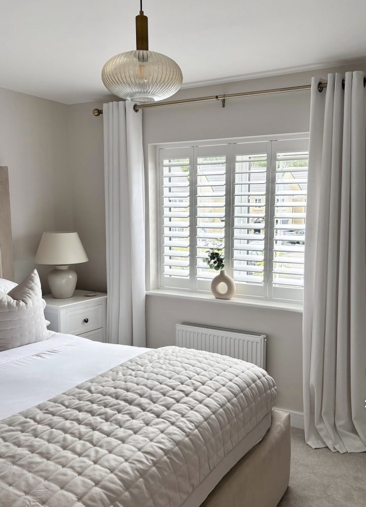 Curtains in a guest bedroom