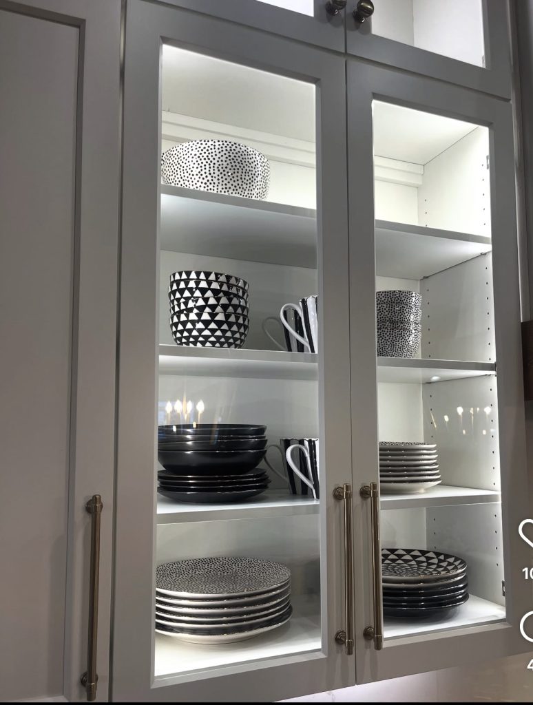 Upper kitchen cabinets with glass panel 