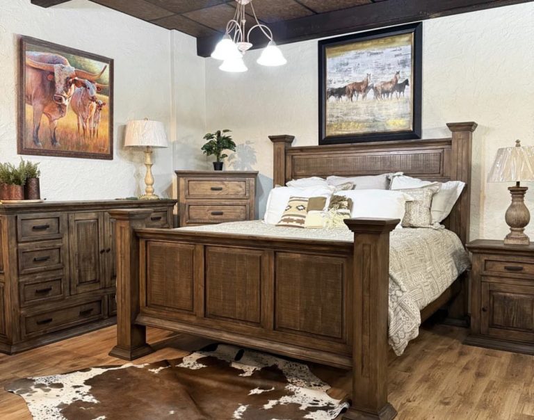 9 Western Small Bedroom Ideas For Couples (That Don’t Feel Cramped)