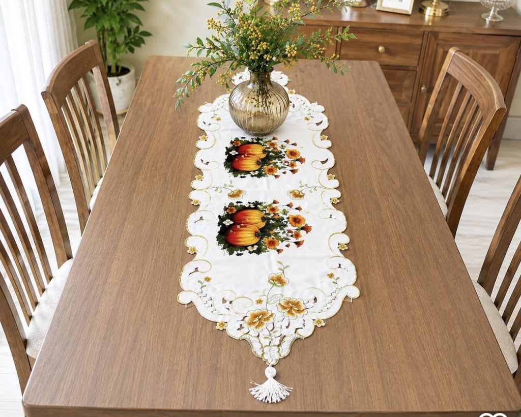 How To Set Your Thanksgiving Table