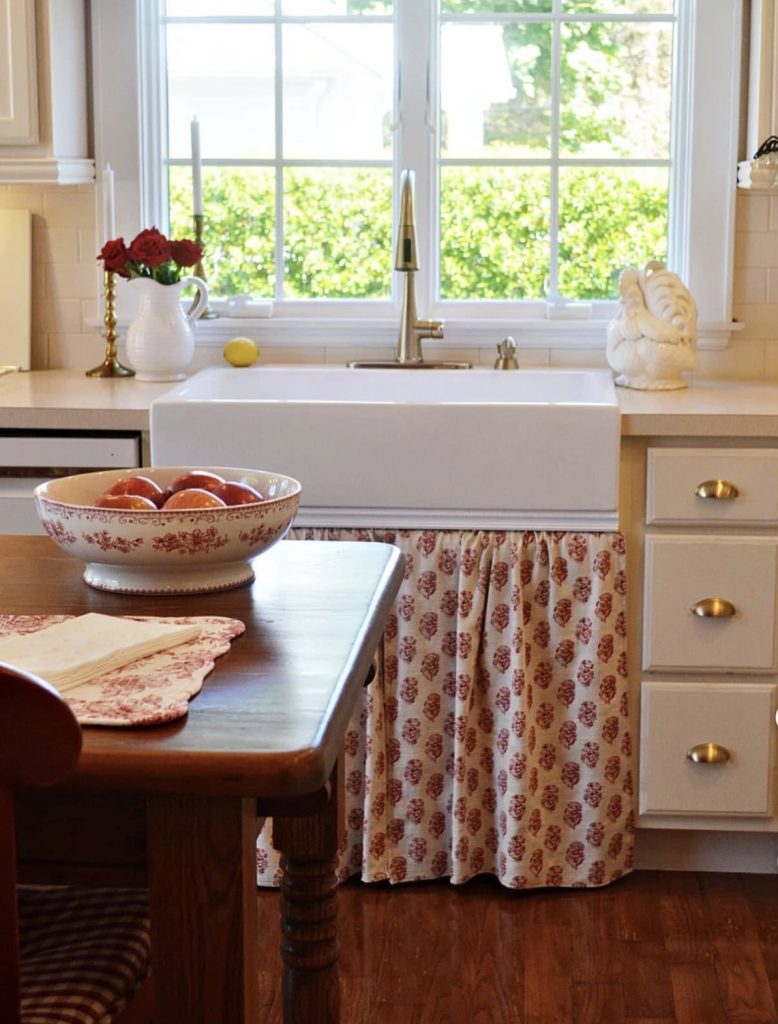 Farmhouse sink in a English cottage style kitchen 