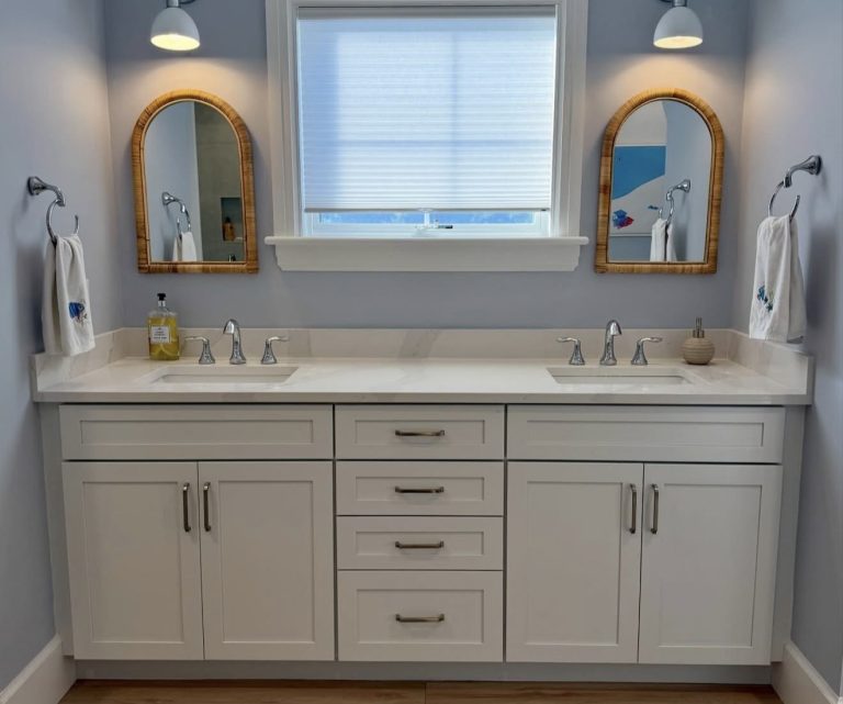 7 Cape Cod Bathroom Decor Ideas For Tiny Spaces
