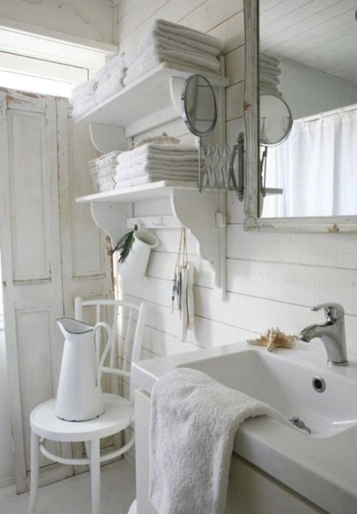 Budget-Friendly Shabby Chic Bathroom Ideas