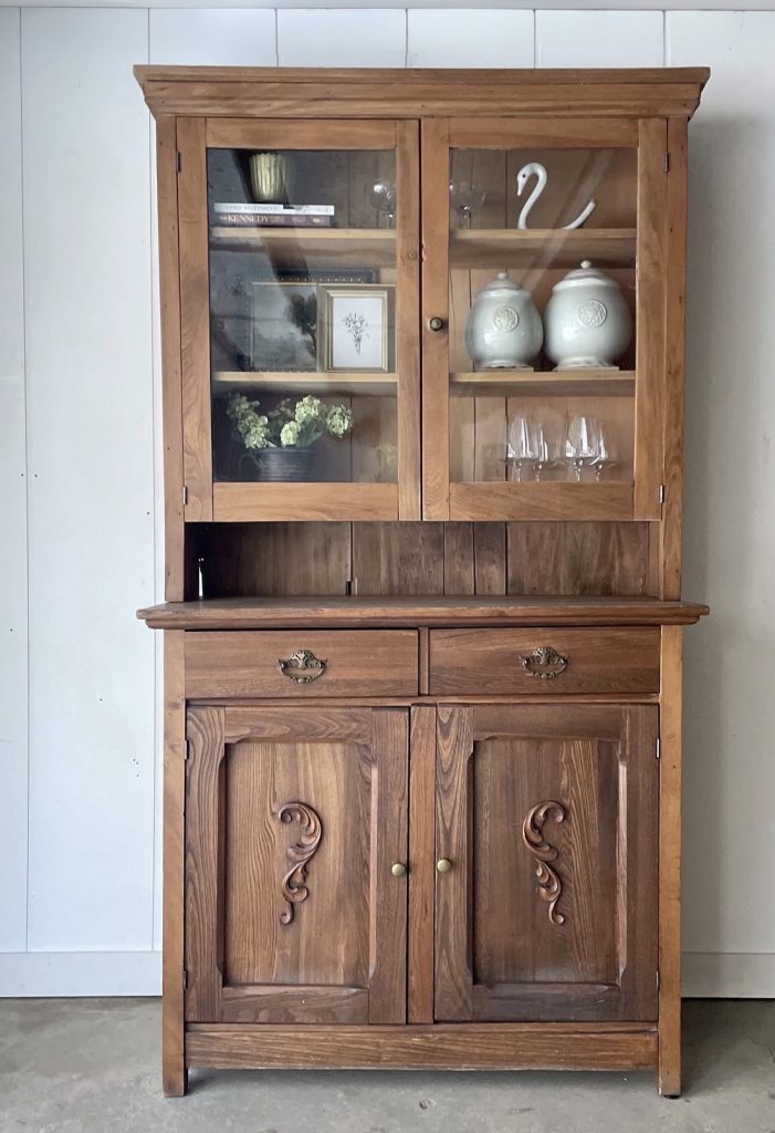Old China cabinet 
