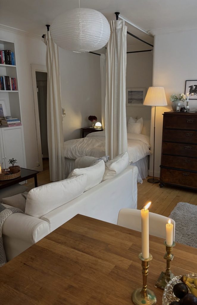 How to Decorate a very small Studio Apartment to look cozy