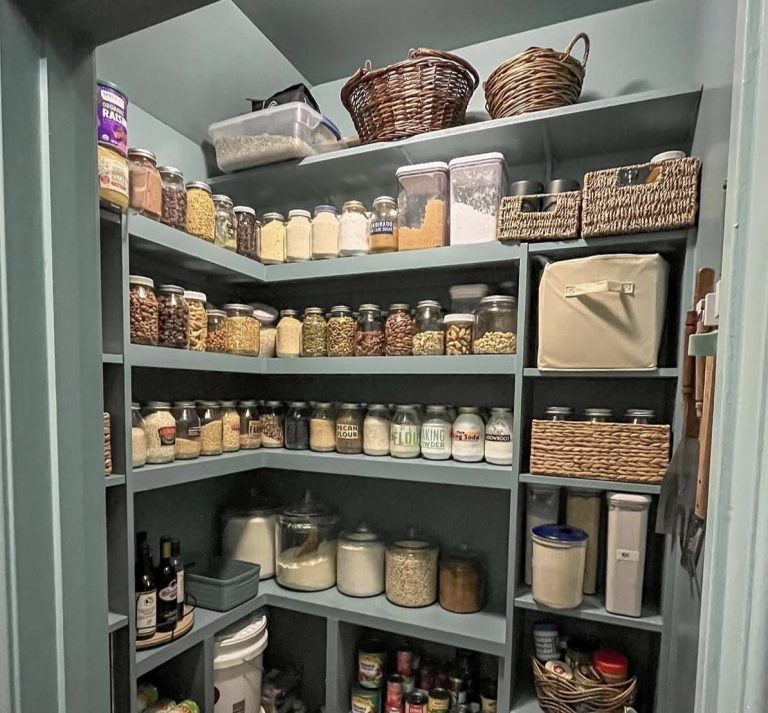 5 Budget-Friendly Pantry Shelving Ideas That Maximize Space
