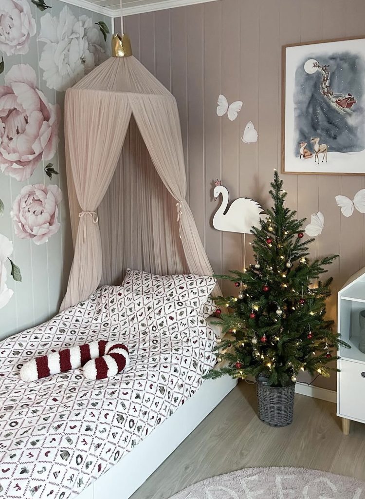 Kid bedroom with Christmas tree