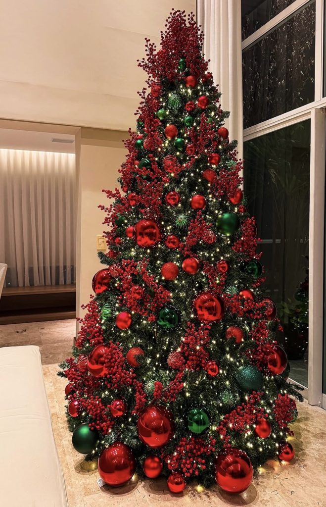 Red and Green Christmas Tree 