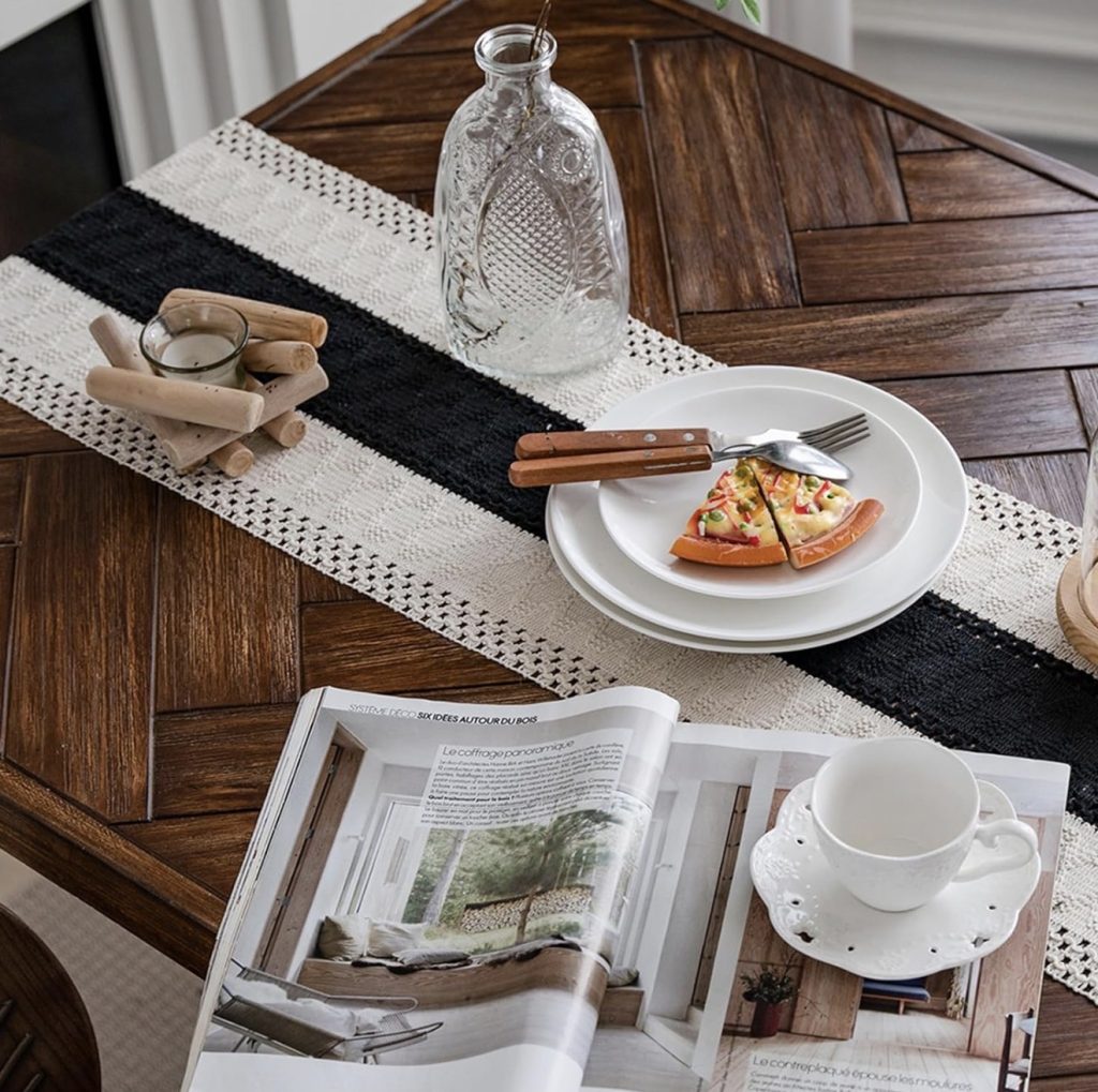 Cream Runner With Black Checkered Placemats
