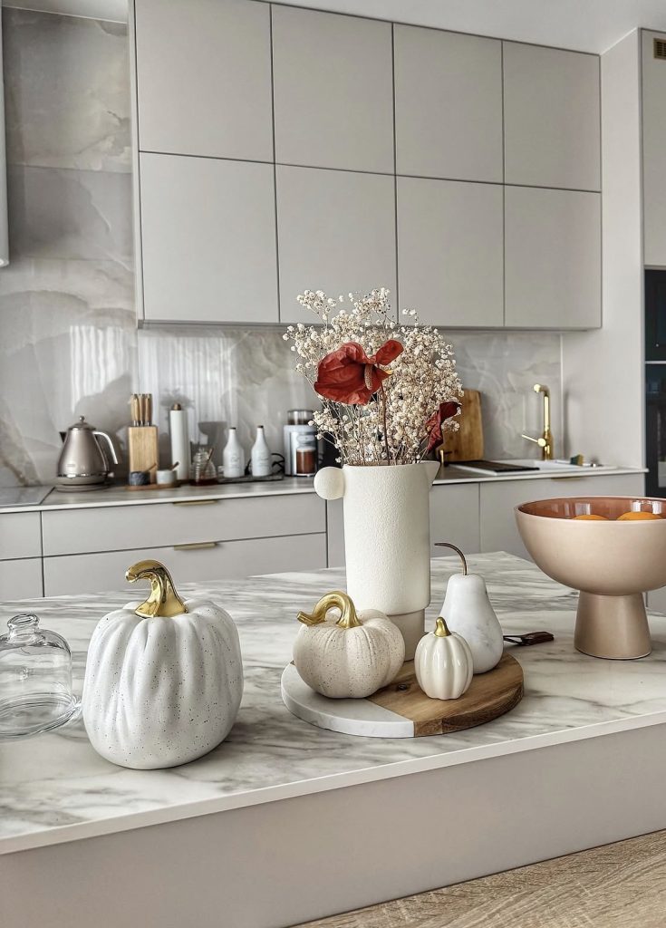 Make a Mini Pumpkin Display