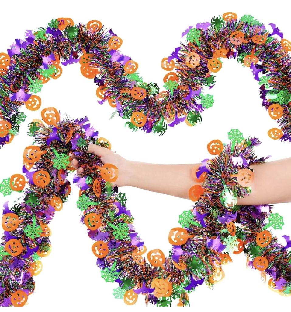 Hang a Vintage-Inspired Halloween Garland