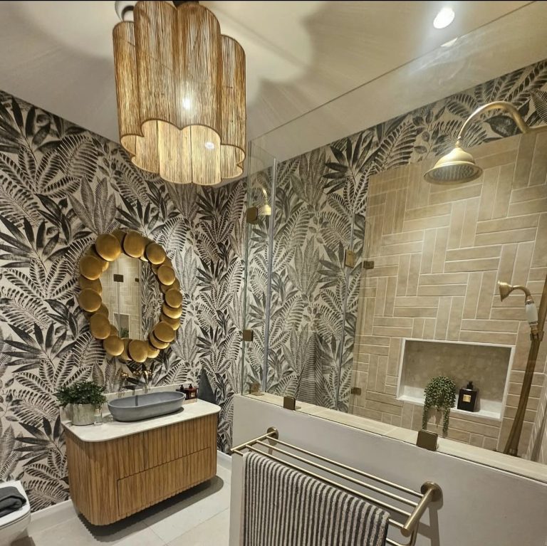 10 Modern Guest Bathroom Ceiling Light Ideas You’ll Like