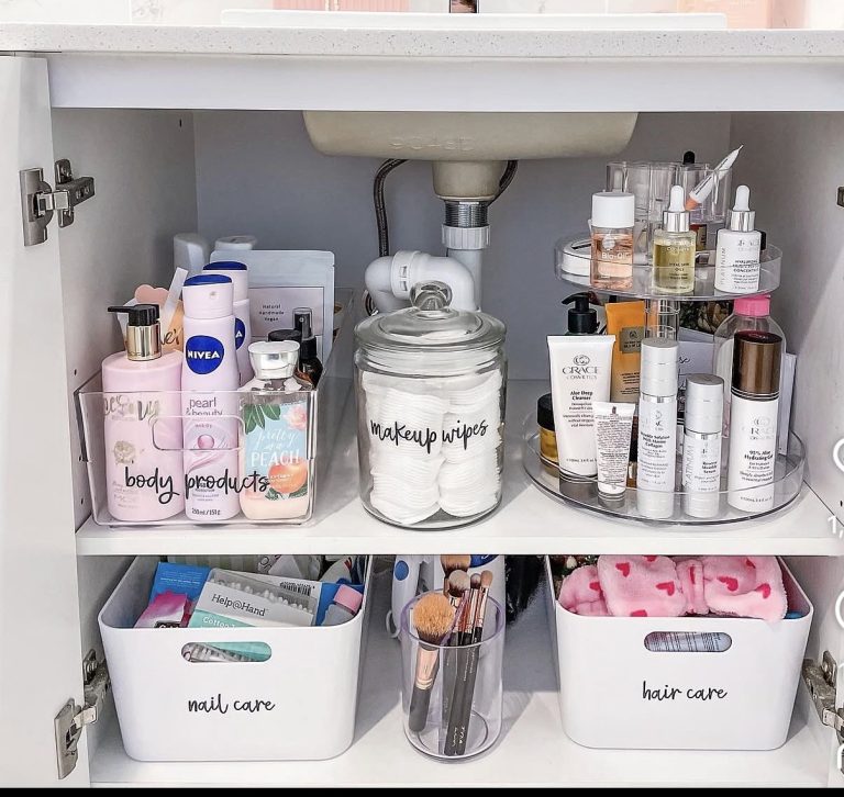 9 Dollar Store Bathroom Organization Ideas to Try