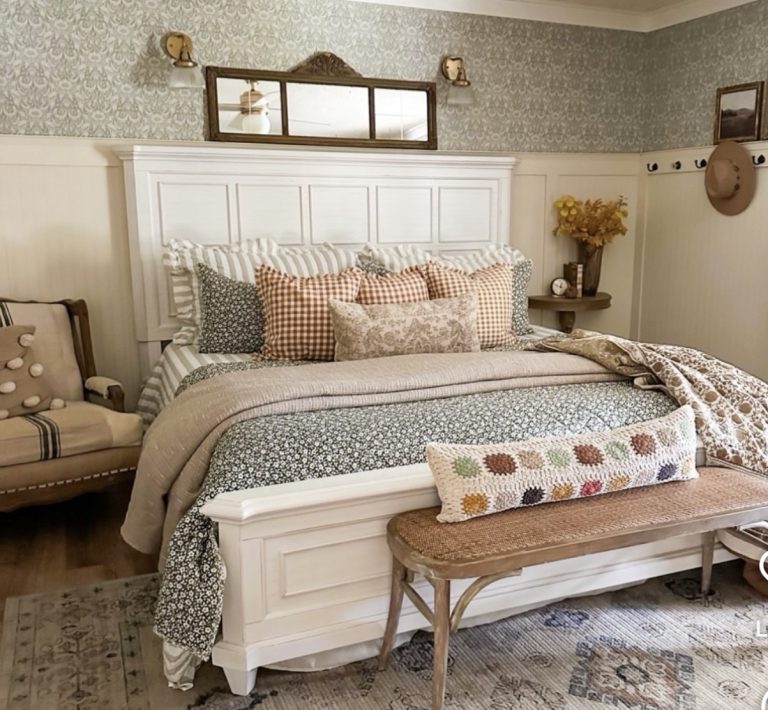 7 Vintage-Inspired Grandma Core Bedroom Ideas That Never Go Out of Style
