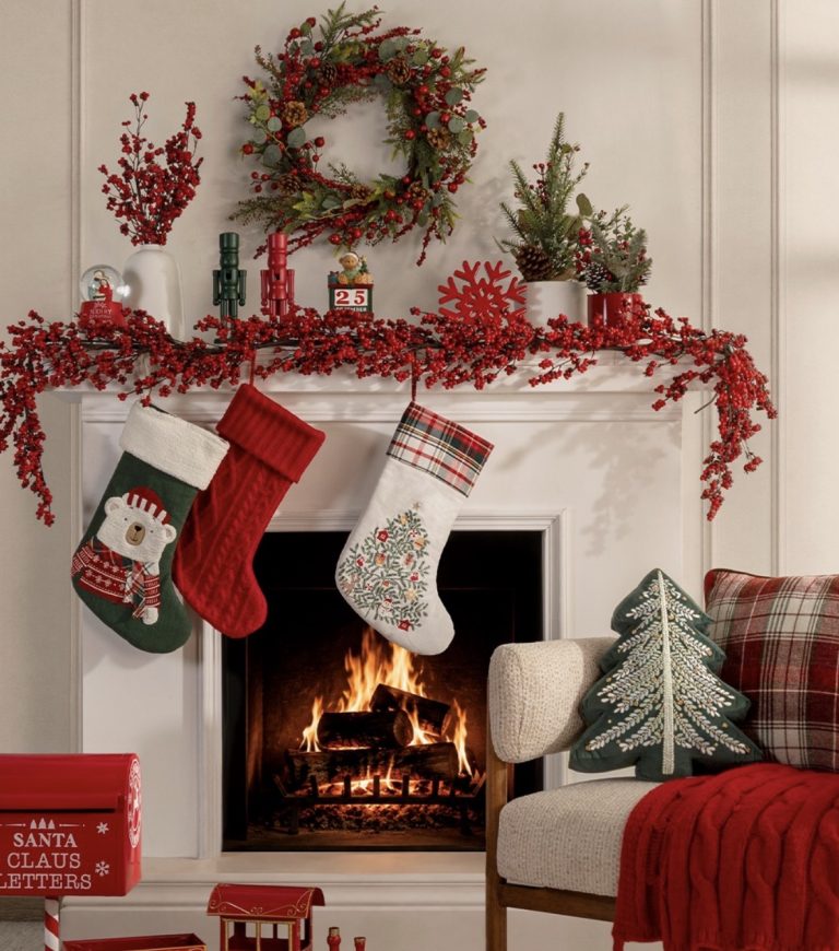 7 Cozy White and Red Christmas Mantel Decor Ideas for 2026