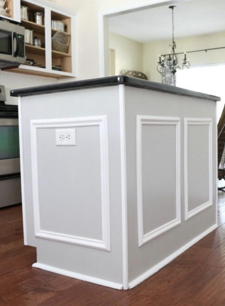 Faux Wainscoting Design With Minimal Trim