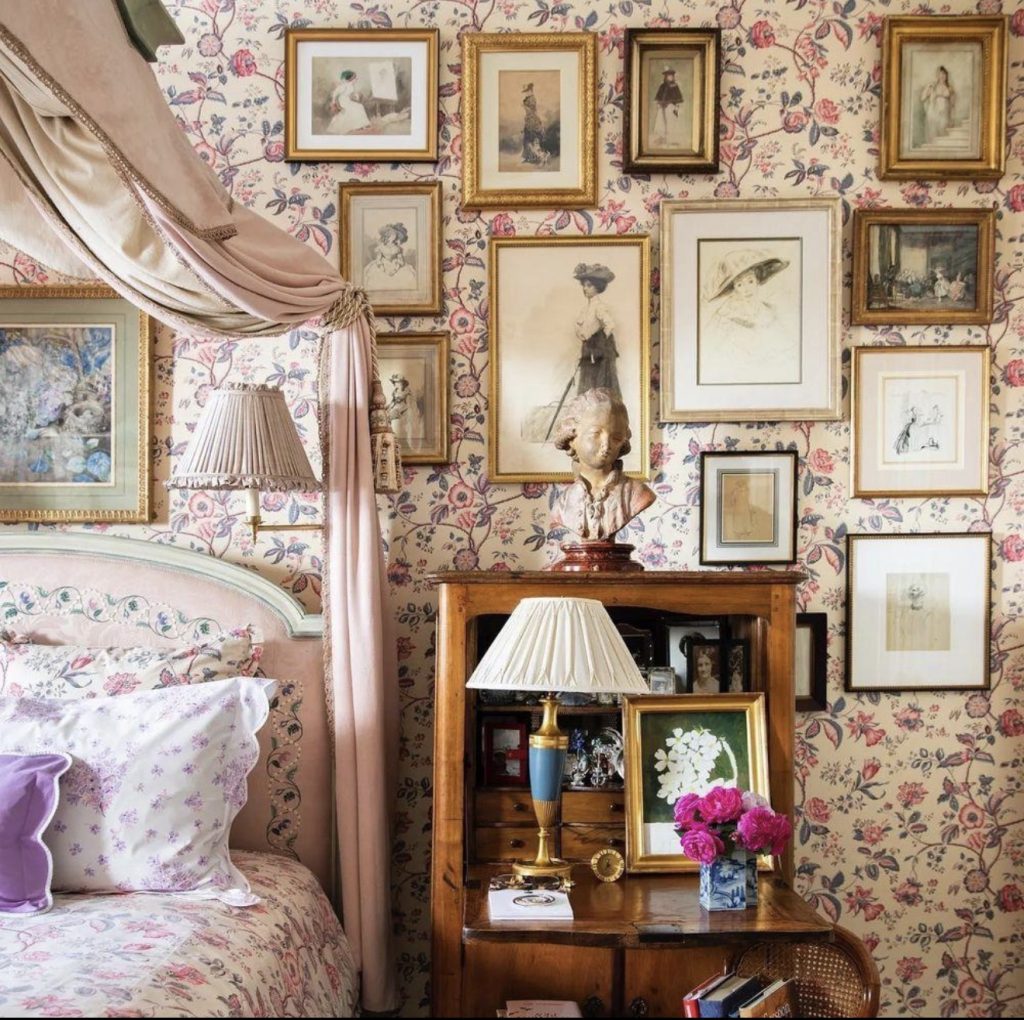 Vintage Floral Art and Mismatched Frames
