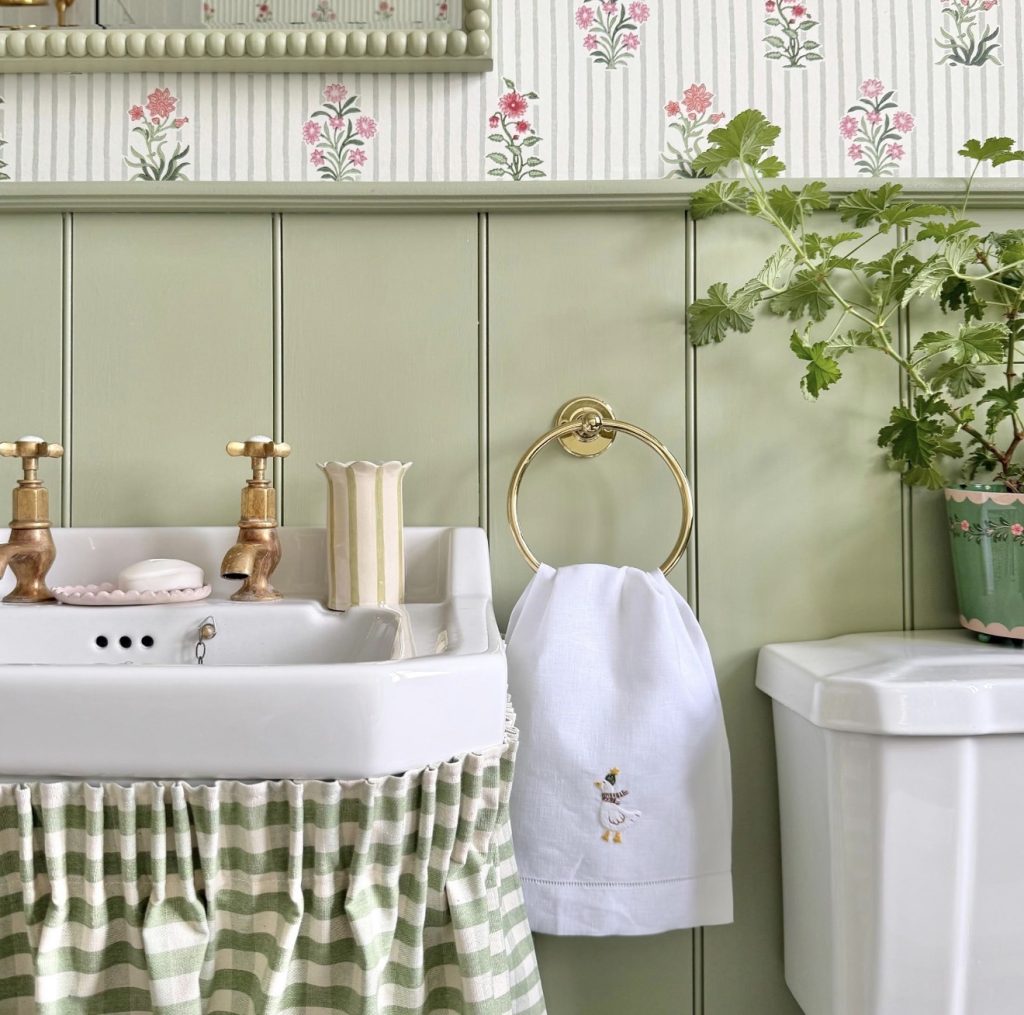 DIY Cottagecore Towels